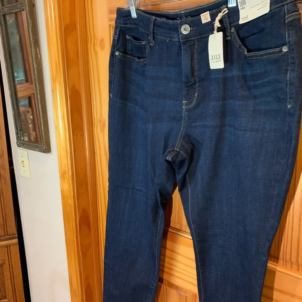 a.n.a Dark Blue Mid-Rise Curvy Skinny Jeans - Picture 6 of 6